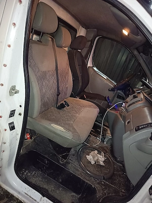 Dezmembrez Opel Vivaro 1.9