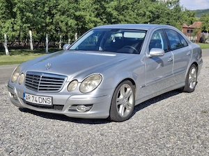 Mercedes-Benz E 220 CDI - an 2007