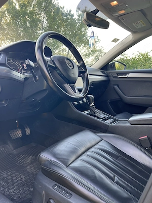 Skoda Superb 1.6 TDI - imagine 10