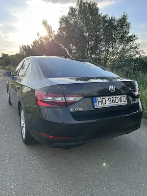 Skoda Superb 1.6 TDI - imagine 4