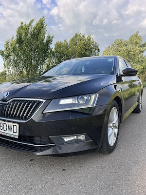 Skoda Superb 1.6 TDI - imagine 2