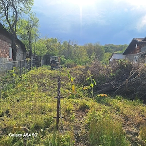 vand teren și casă batraneasca - imagine 2