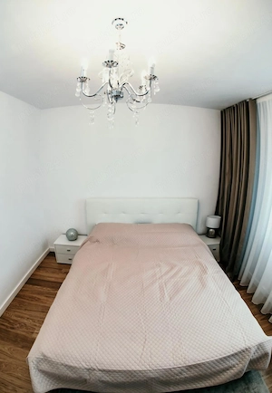 Inchiriez apartament cu 2 camere in zona centrala - imagine 3