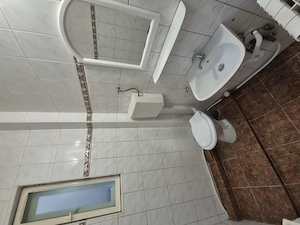 Persoana inchiriez apartament 3 camere la vila. - imagine 5
