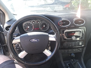 Vand Focus mk2 2005 Ghia 2.0 145CP - imagine 5