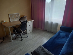 Se inchiriaza Apartament 3 camere in zona linistita complet utilat - imagine 5