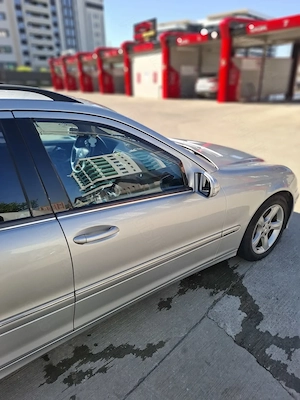 Mercedes c 220 150 cp 