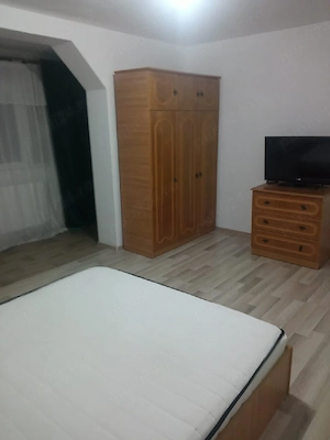 Inchiriez apartament 2 camere Zona Institut