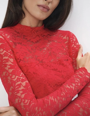 Bluză elegantă Pretty Girl din dantelă florală roșie, mărimea S M, stare excelentă