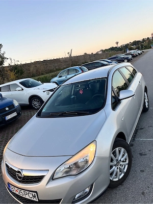 Opel astra j  - imagine 4