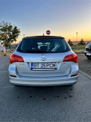 Opel astra j  - imagine 3