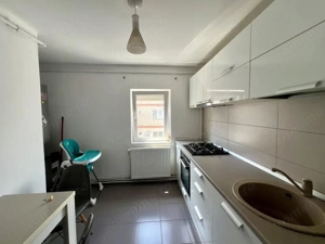  Apartament 3 camere, 64 mp utili, etaj 1 - zona Kiriac - imagine 7