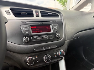 Kia Cee'd 1.4 Benzina - imagine 18