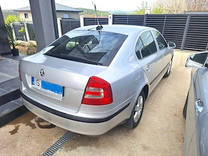 Skoda Octavia 2 1.9TDI - imagine 4