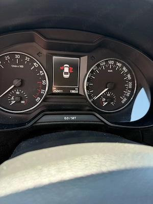 Vand Skoda Octavia 1.6 TDI - imagine 5