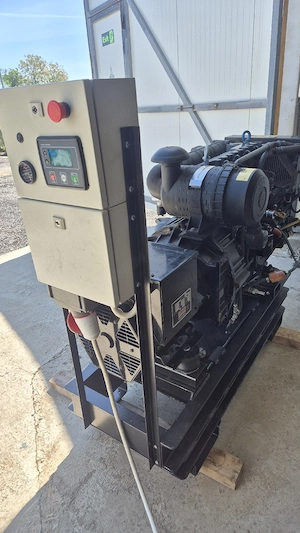 Vand generator electric 30 kVA (= 24 kW) motor Deutz - imagine 5