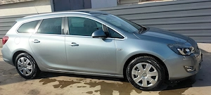 Proprietar,vind Opel Astra 