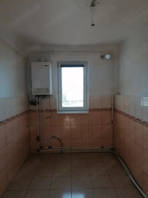 Apartament 2 camere, Central, etaj 6, cu balcon și parcare - imagine 4