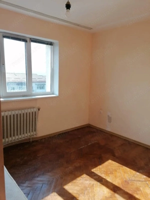 Apartament 2 camere, Central, etaj 6, cu balcon și parcare - imagine 3