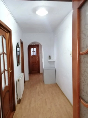 Apartament 2 camere, Central, etaj 6, cu balcon și parcare - imagine 8