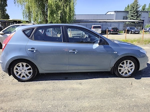 Hyundai i30 1.6 CRDI - imagine 3