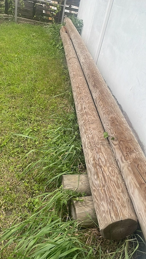 Vând 3 stâlpi constructii