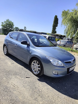 Hyundai i30 1.6 CRDI - imagine 4