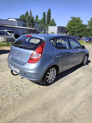 Hyundai i30 1.6 CRDI - imagine 2
