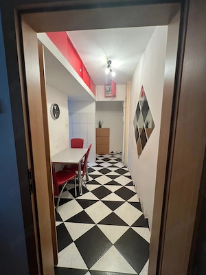 Inchiriez apartament 4 camere - imagine 7