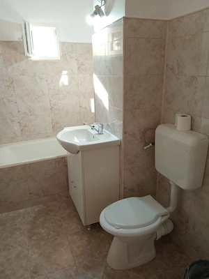 Apartament cu 1 camera decomandat etaj 3 bloc izolat  Lipovei amenajat nou - imagine 7