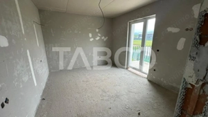Casa de tip duplex acces 2 strazi curte libera 195 mp Mohu Sibiu  - imagine 7