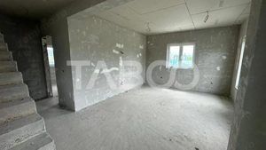 Casa de tip duplex acces 2 strazi curte libera 195 mp Mohu Sibiu  - imagine 13