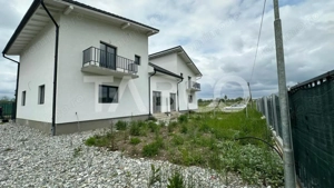 Casa de tip duplex acces 2 strazi curte libera 195 mp Mohu Sibiu  - imagine 10