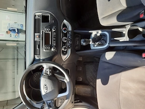 De vânzare: kia rio.