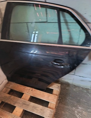 Capotă, portiere spate, far dreapta și portbagaj complet Volkswagen Jetta  - imagine 2