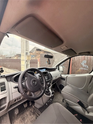 Opel Vivaro 2.5 Diesel 2011 - imagine 3
