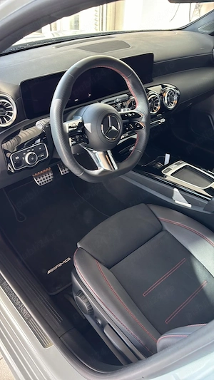 Mercedes A-Class AMG Line 2  km | Garanție | Full LED | Navi | Keyless | 2 seturi jante - imagine 3