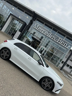 Mercedes A-Class AMG Line 2  km | Garanție | Full LED | Navi | Keyless | 2 seturi jante