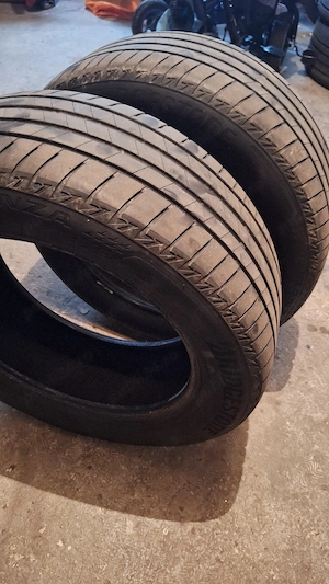 Vand doua anvelope Bridgestone 205 / 55  R16 VW, Opel, Skoda - imagine 3