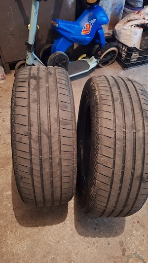 Vand doua anvelope Bridgestone 205 / 55  R16 VW, Opel, Skoda