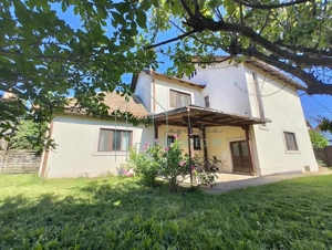 Casa de vanzare - locatie centrala, zona Pietei din Sebes jud. Alba