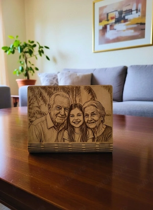 Ramă Foto Lemn Personalizată   Cadou Gravat și Tăiat cu Laser (Orice Poză - imagine 2