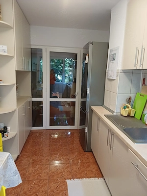 Vind apartament semidecomandat 4 camere Gorjului  - imagine 9