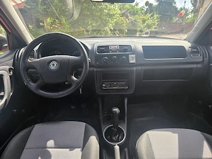 Skoda Fabia 2 2009-Prim proprietar din Reprezentanta  RO .Eco.12 benzina .150000km - imagine 5