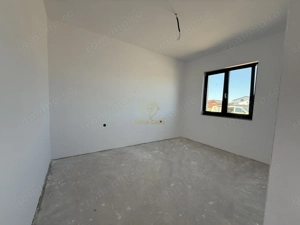 De vanzare Casa cu 3 Dormitoare/Semifinisata Teren 6.5Ari - imagine 6