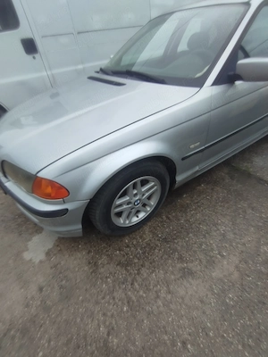 BMW 316i 1.9 FUNCȚIONAL 2001  Cauciucuri + baterie noi   Ideal câmp sau dezmembrat - imagine 4