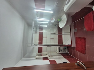 Închiriez apartament 2 camere Micro 3 - imagine 5