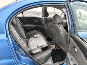Kia Rio 1.5 crdi 110 cp - imagine 8