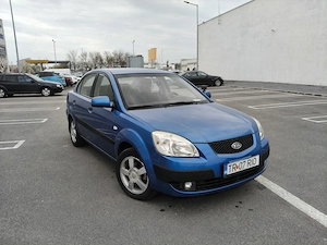 Kia Rio 1.5 crdi 110 cp