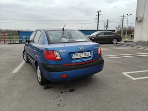 Kia Rio 1.5 crdi 110 cp - imagine 4